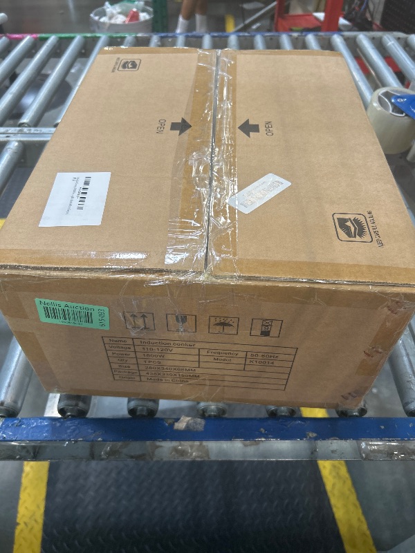 Photo 1 of Induction Cooktop,1800W Portable Induction Burner & 10 Inch Fry Pan,110V-120V Hot Plate for Home, Electric Cooktop with 8 Power & 8 Temperature Levels,Timer