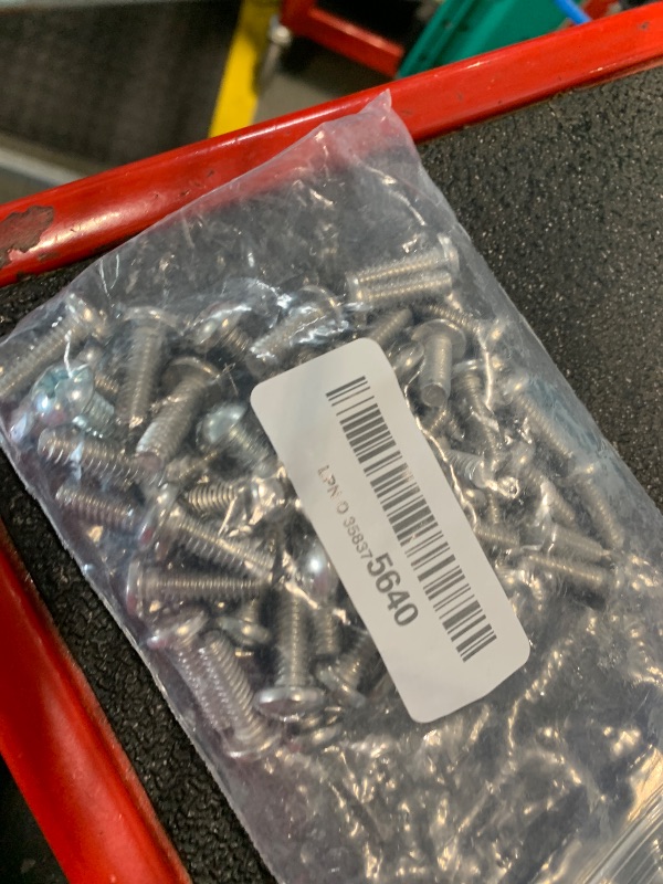 Photo 1 of 1/4-20 x 3/4" Pan Head Machine Screw, Phillips Drive, 304 Stainless Steel 18-8, Bright Finish, Fully Machine Thread, 50 Pcs