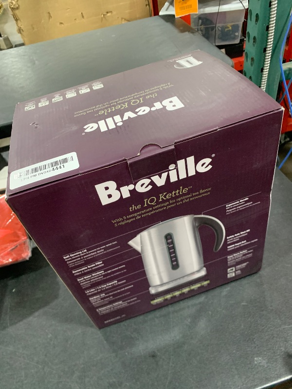 Photo 2 of Breville IQ Kettle BKE820XL