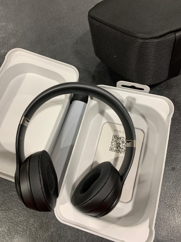 Photo 1 of Beats Solo 4 - Wireless Bluetooth On-Ear Headphones, Apple & Android Compatible, Up to 50 Hours of Battery Life - Matte Black
