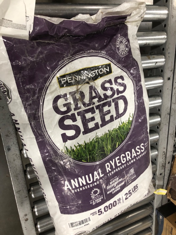 Photo 1 of Pennington Annual Ryegrass 25 lb. 5,000 sq. ft. Grass Seed 100082633
