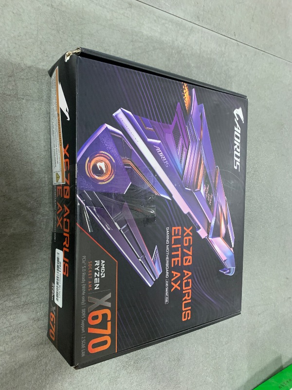 Photo 4 of GIGABYTE X670 AORUS Elite AX (AM5/ LGA 1718/ AMD/ X670/ ATX/ 5 Year Warranty/ DDR5/ Quad M.2/ PCIe 5.0/ USB 3.2 Gen2X2 Type-C/AMD WiFi 6E/ 2.5GbE LAN/Q-Flash Plus/M.2 EZ-Latch/Gaming Motherboard)