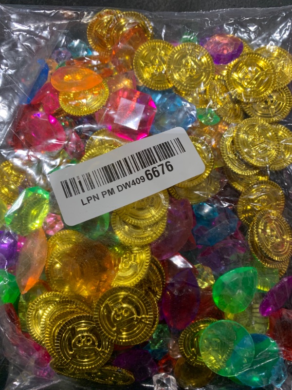 Photo 1 of MARFOREVER 480 Pieces Pirate Treasure Pool Toy Gems, Plastic Pirate Gold Coins Acrylic Bling Gemstones Colorful Fake Diamonds for Pirate Adventure Party Decorations Kids Summer Sand Toy Favors Gifts