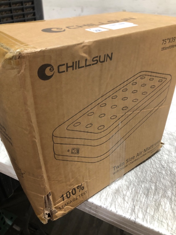 Photo 1 of CHILLSUN Twin Air Mattress Inflatable Airbed with Built in Pump, 3 Mins Quick Self-Inflation, Comfortable Top Surface Blow Up Bed for Home Portable Camping Travel, 75x39x18'', 550 lb MAX