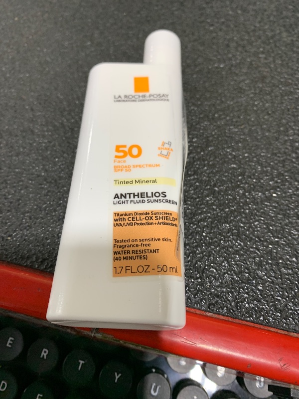 Photo 1 of La Roche-Posay Anthelios Tinted Sunscreen SPF 40+, Broad Spectrum SPF + Antioxidants, Titanium Dioxide & Zinc Oxide Sunscreen, 4 Flexible Shades With No White Cast, Oil Free & Oxybenzone Free