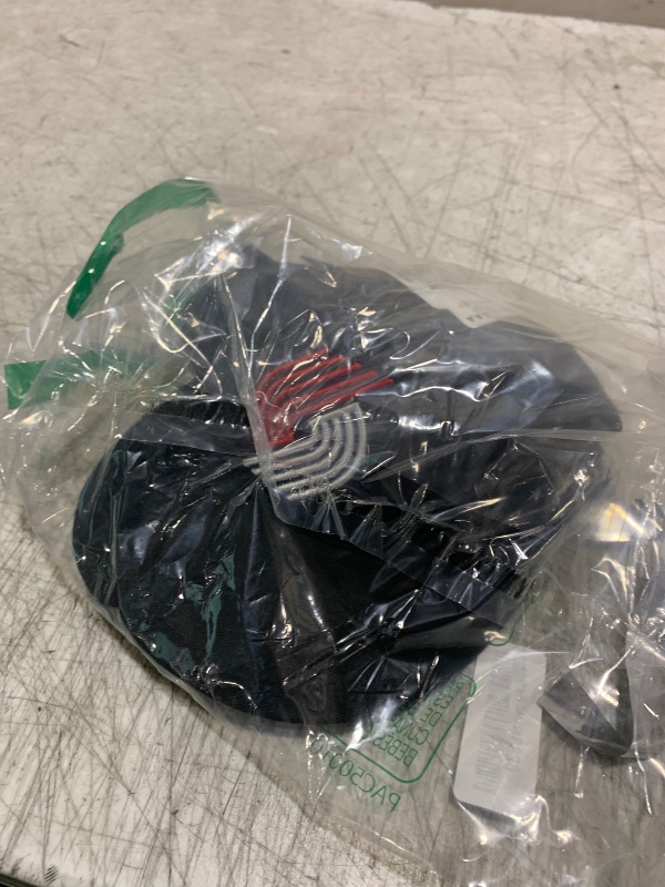 Photo 1 of NBA Portland Trail Blazers Adult Men NBA 9Fifty Team Color Basic Snapback Cap,Osfa,black