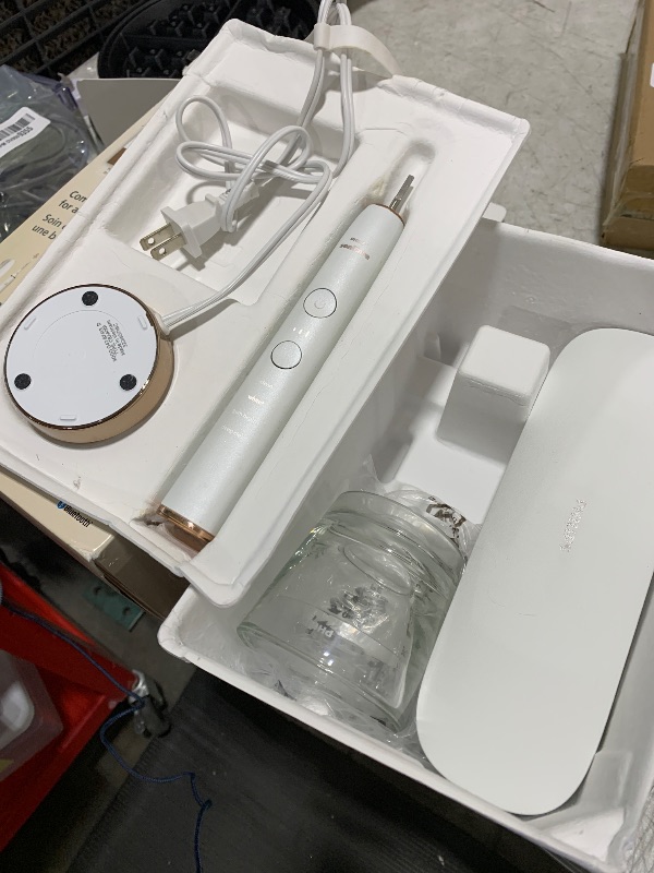 Photo 1 of Philips Sonicare DiamondClean Smart 9300 Electric Toothbrush, Sonic Toothbrush with App, Pressure Sensor, Brush Head Detection, 4 Brushing Modes and 3 Intensity Levels, Rosegold, Model HX9903/65