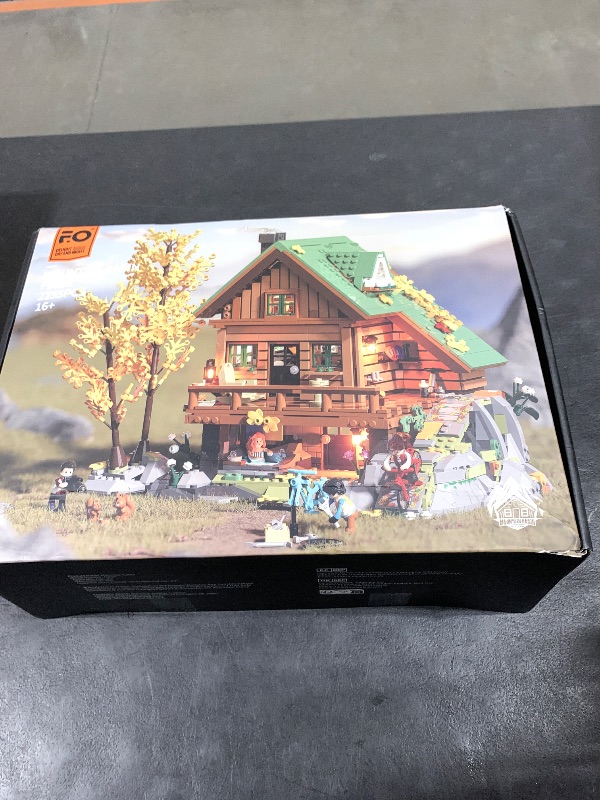 Photo 1 of FUNWHOLE Mountain-Cabin House Lighting Building-Bricks Set - Friends Mountain House and Treehouse Collection LED Light Building Set 2255 Pcs for Adults and Teen