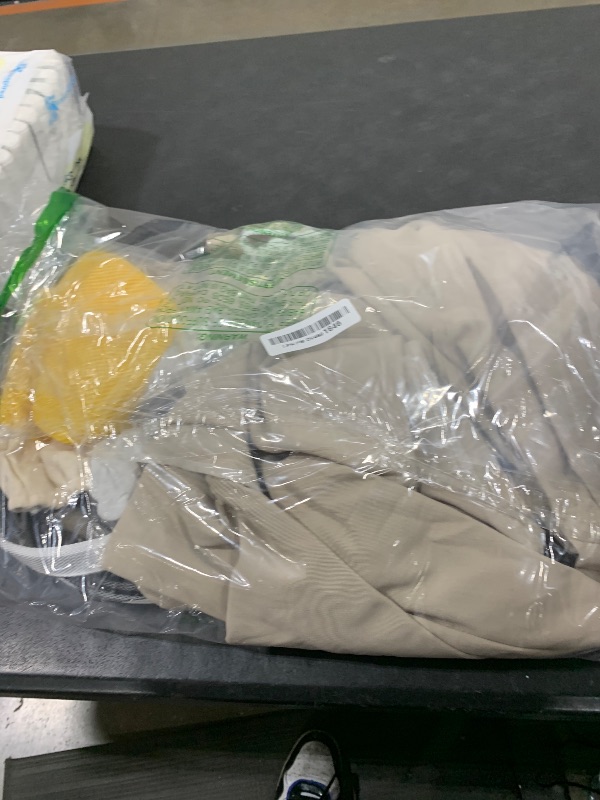 Photo 1 of QHZHANG Professional Bee Suit for Men Women, Big Boys Big Girls Beekeeping Suit Beekeeper Suit with Glove &Ventilated Hood (M-4'8"-5')