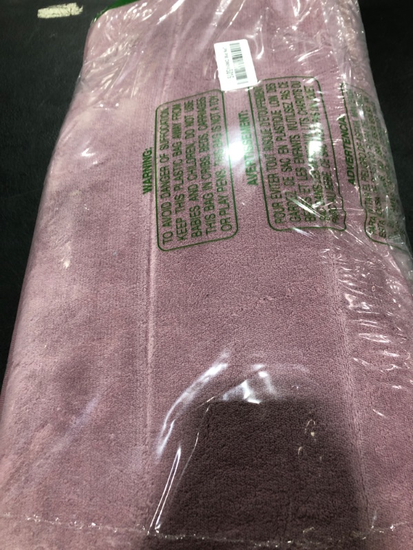 Photo 1 of Yimobra Memory Foam Bath Mat Large Size, 31.5 x 19.8, Super Soft Non-Slip Bathroom Rug, Water Absorption, Machine Wash, Thick, Comfortable, Easier to Dry for Bathroom Mat, Tub and Shower, Mauve