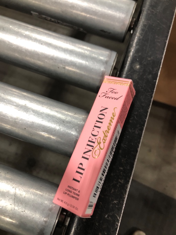 Photo 1 of Too Faced Lip Injection Extreme Lip Plumper | Long Lasting Lip Plumping Serum, 0.14 Fl Oz, Original