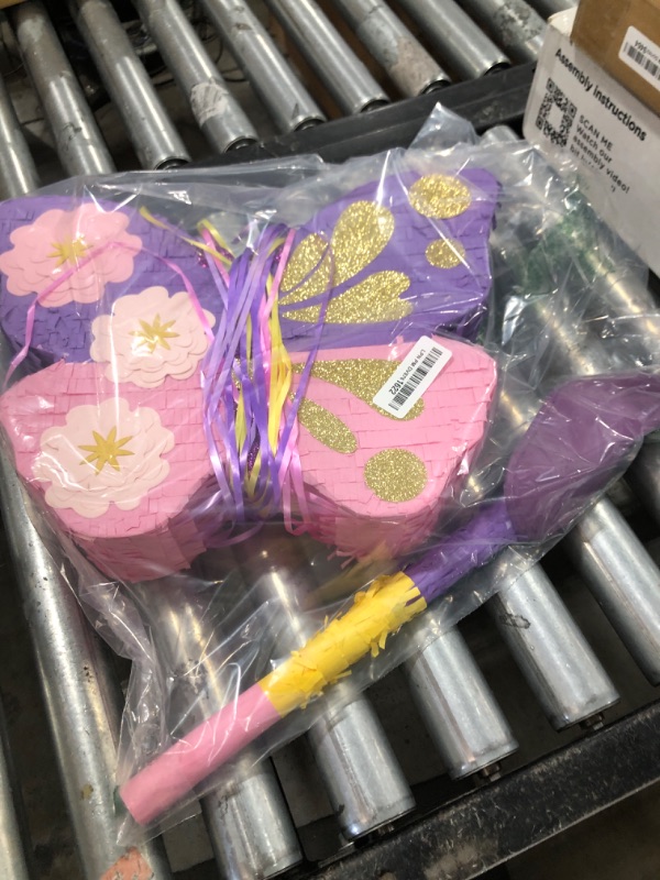 Photo 1 of WERNNSAI Butterfly Piñata - Butterfly Birthday Party Supplies Piñata with Stick and Blindfold for Girls Kids Pull String Piñata Family Games Classroom Birthday Party Decorations 16.4” x 12.4”