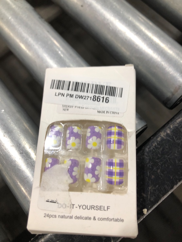 Photo 1 of MERVF Square Press on Nails Short Fake Nails Press ons Purple Plaid Glue on Nails with Flower Design Squoval Checkered Acrylic False Nails Glossy 24pcs