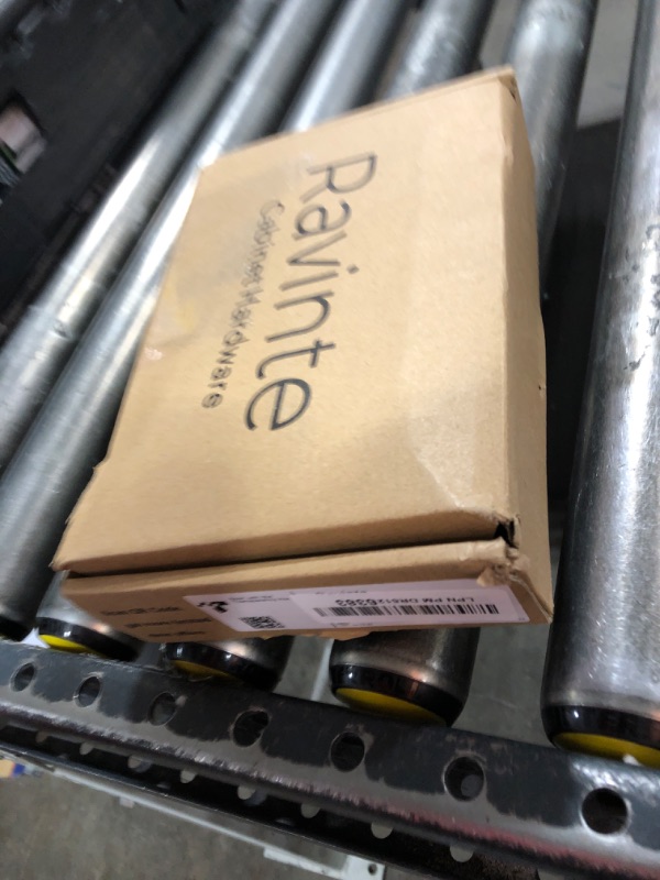 Photo 1 of Ravinte 30 Pack 15 Pairs Semi-Overlay 1/2 inch Self-Closing Face Frame Cabinet Hinges Gold Half Wrap-Around Kitchen Cabinet Door Hinges Face Mount Cabinet Hardware