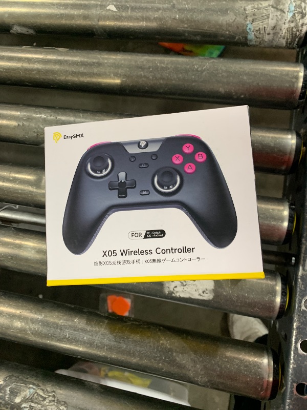 Photo 1 of EasySMX X05 2.4g Wireless Gaming Controller for PC/Steam/iPhone/Android/Switch - Bluetooth Controller Gamepad with Hall Effect, RGB Lights and Turbo, Anti-Drift Controller