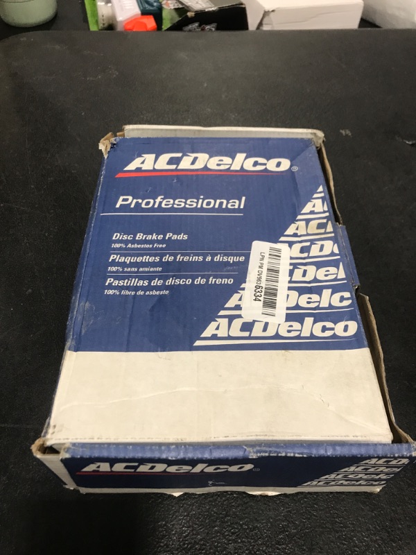 Photo 1 of ACDelco Gold 17D1367ACHF1 Ceramic Front Disc Brake Pad Kit