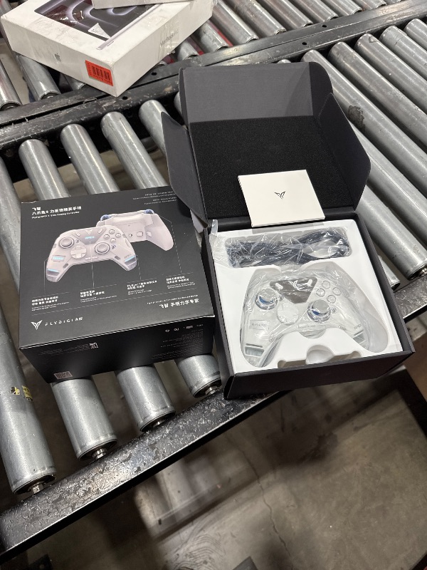 Photo 1 of FLYDIGI APEX 4 Wireless PC Controller Forceflex Joystick Forceadapt Trigger 1000Hz Report Rate Full-Color LCD Display 1500mAh Battery Stereo Vibration PC/NS/TV/Android/Laptop