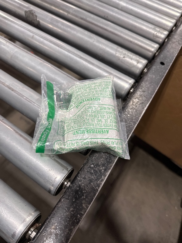 Photo 1 of RC Drone Battery, Professional 3.7V 1800Mah Remote Control UAV Battery for E88 E88MAX E525 E99 K3 RC UAV, Safety Protection Backup UAV Lithium Battery (Black)