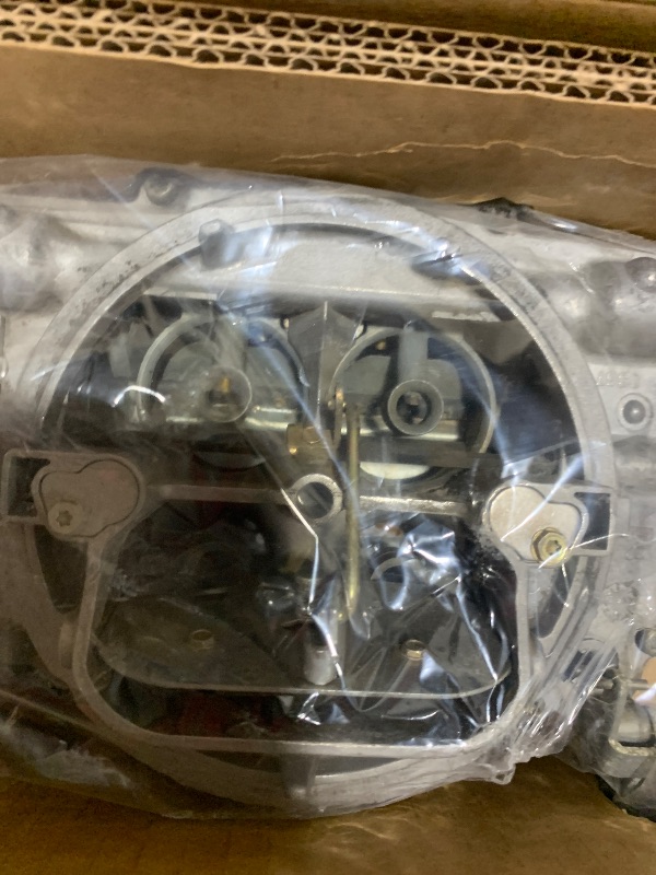 Photo 1 of Edelbrock 1405 Performer 600 CFM Square Bore 4-Barrel Air Valve Secondary Manual Choke New Carburetor