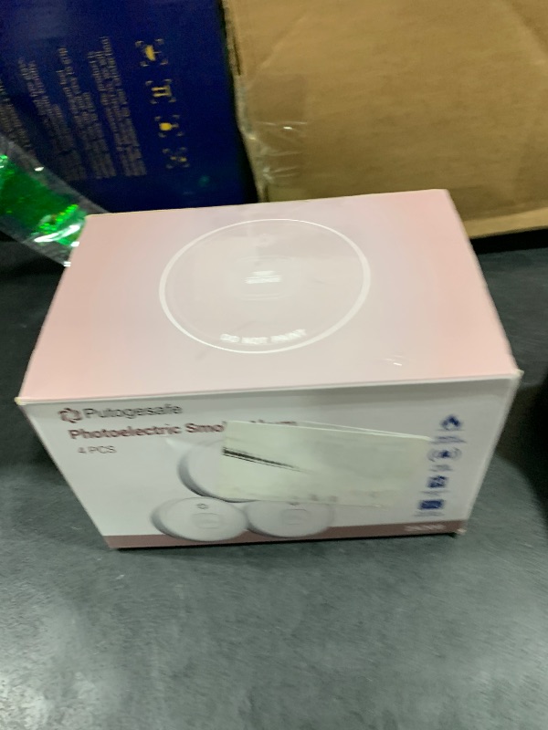 Photo 1 of Putogesafe Smoke Detector, 10-Year Smoke Alarm with Photoelectric Sensor and Built-in 3V Lithum Battery, Fire Alarm with Test Button and Low Battery Warning, Fire Safety for Home, 4 Pack
