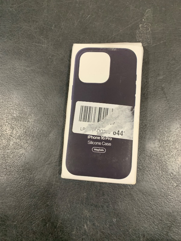 Photo 1 of Apple iPhone 16 Pro Silicone Case with MagSafe and Camera Control - Black ???????
