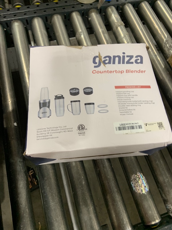 Photo 1 of Ganiza Smoothie Blender, 900W Blender for Shakes and Smoothies, 15-Piece Personal Blender and Grinder Combo for Kitchen, Smoothies Maker with 4 BPA-Free Portable Blender Cup, Nutritious Recipe