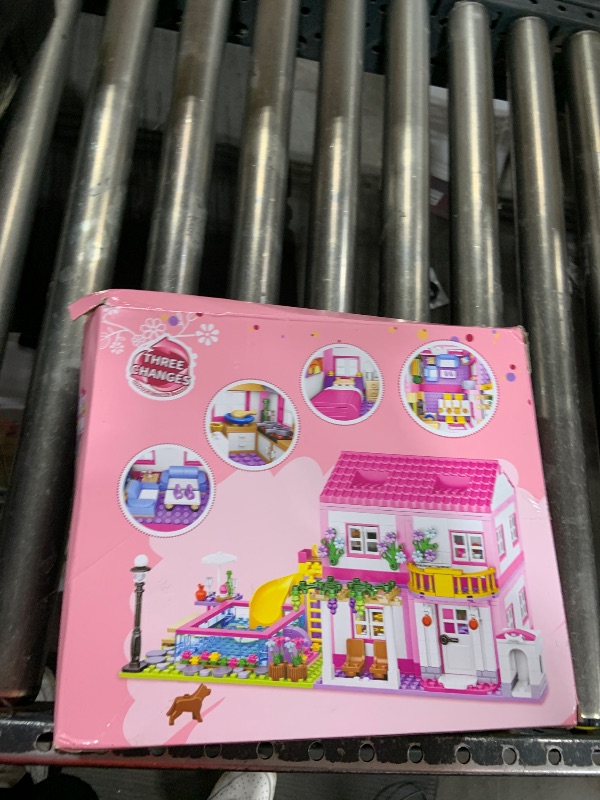 Photo 1 of Pink Girls Summer Villa Friends Building Set Compatible with Lego Friends Construction Educational Toy for Kids Age 8-12 and Up 1018 PCS