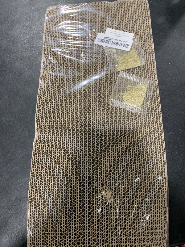 Photo 1 of SIDAZON Cat Scratching Board cat Scratcher Cat Scratch Pad Cardboard cat scratchers for Indoor Cats Reversible Large Wide Corrugated with Catnip(2pcs)
