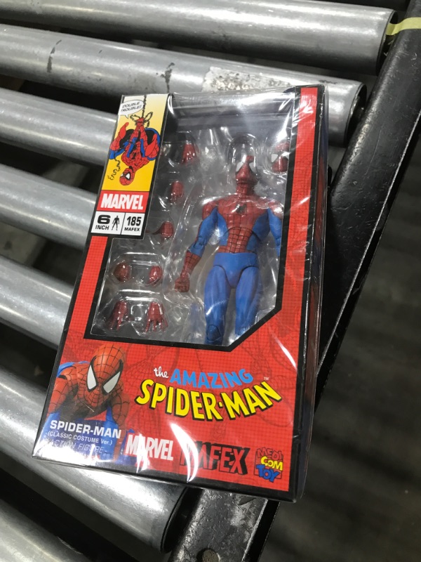 Photo 1 of ????????(MEDICOM TOY) MAFEX No.185 Spider-Man Spider-Man (Classic Costume Ver.) Total Height Approx. 6.1 inches (155 mm), Non-Scale, Pre-Painted Action Figure