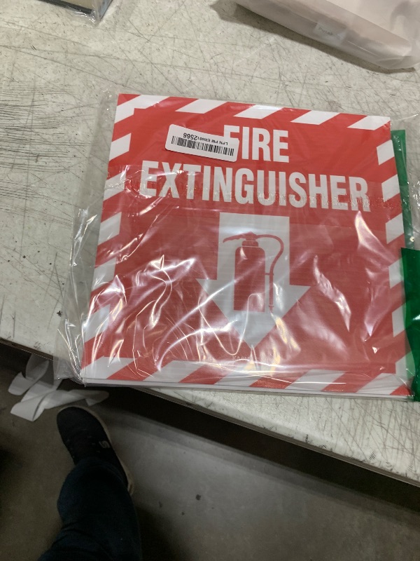 Photo 1 of Kachy Signs - Pack of 2 - 10" x 10" - 4mm Currogated Plastic Sign - Durable - Weatherproof - Fade Resistant - Safety Signage For Construction Site, Building, Basement, Warehouse, Factory, Convention Center (Fire Extinguisher)