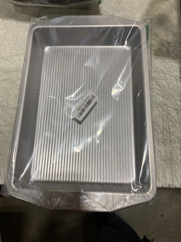 Photo 1 of USA Pan American Bakeware Classics 9 x 13-Inch Rectangular Lasagna, Cake and Brownie Pan, Aluminized Steel, 9 x 13 Inch