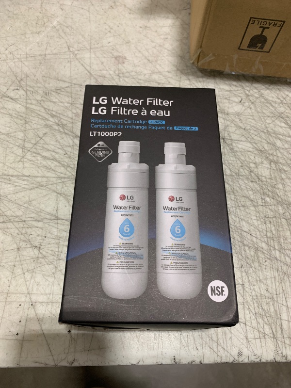 Photo 1 of LG LT1000P2 6-Month / 200 Gallon Refrigerator Replacement Water Filter, Reduces Chlorine, 2 Count (Pack of 1), White.