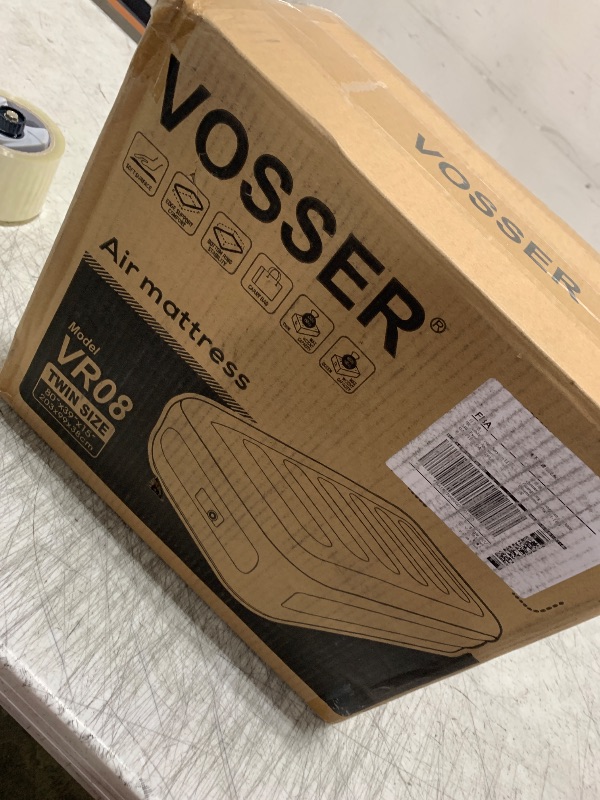 Photo 1 of VOSSER Twin Air Mattress with Built-in Pump,Fast & Easy Inflation/Deflation Inflatable Mattress, Foldable Blow Up Mattress with Storage Bag, Inflatable Bed for Home, Camping & Guests