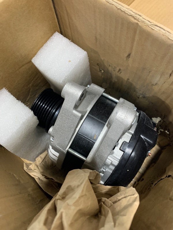 Photo 1 of Aumzong 311005BF305RM High Output Alternator 12V 135A Compatible with Honda Civic L4 2.0L 2017 2018 2019 2020 2021 2023 2024,6-Groove Decoupler Pulley Clockwise,Replacement#31100-5BF-305 1042114390