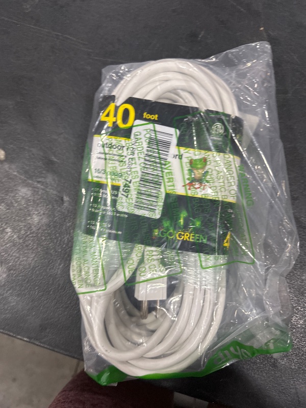 Photo 1 of Go Green Power Inc. (GG-13740WH-M) 16/3 SJTW Outdoor Extension Cord, White, 12 Pack