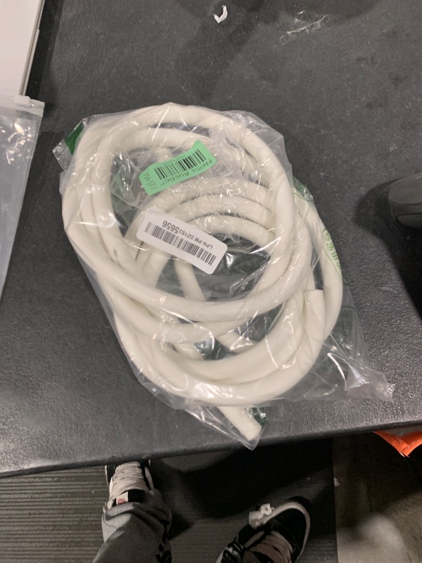Photo 1 of white rubber rope