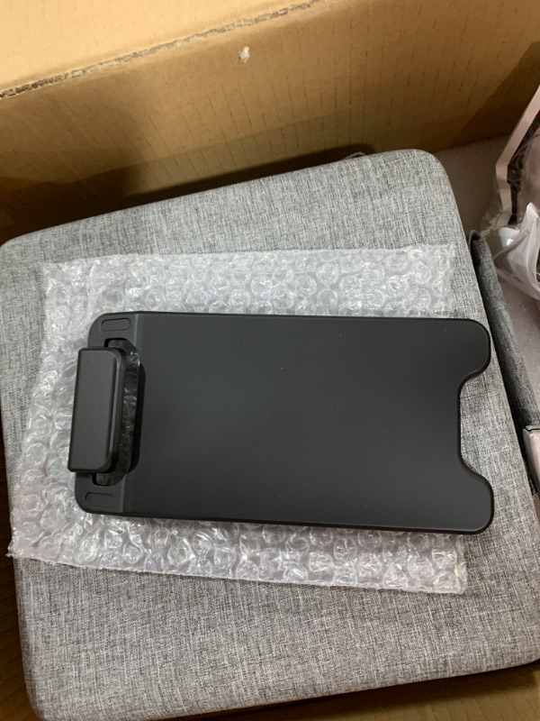 Photo 1 of Einstar Vega 3D Scanner Handheld - 32GB RAM, 512GB SSD, 6.4 inch 3D Scanner for 3D Printing with Tripod, 8-core 2.4GHz CPU, 2K AMOLED Built-in Computing, VCSEL/MEMS Projector, Shining 3D Cloud
