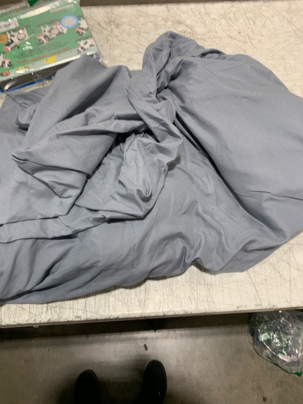 Photo 1 of Grey fitted sheet. Size unknown 