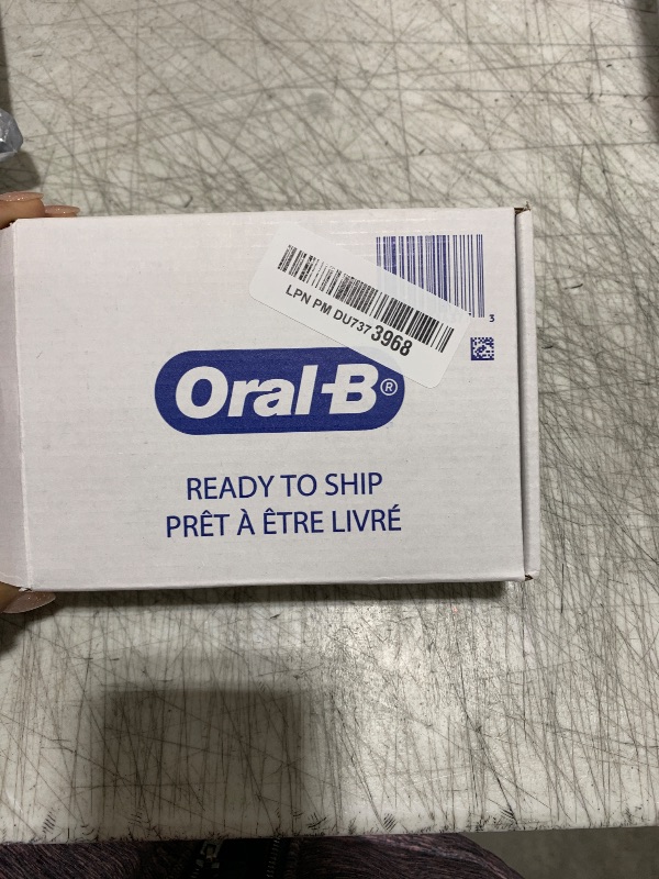 Photo 1 of Oral-B iO Ultimate Clean Replacement Brush Heads, 5 Count, 4 Ultimate Clean + 1 Gum & Sensitive White