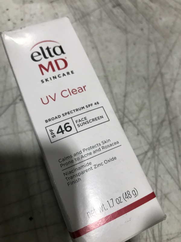 Photo 1 of EltaMD UV Clear Face Sunscreen SPF 46, Oil Free for Face with Zinc Oxide, Dermatologist Recommended Sunscreen Lotion, For Acne-Prone Sensitive Skin, 1.7 oz Pump