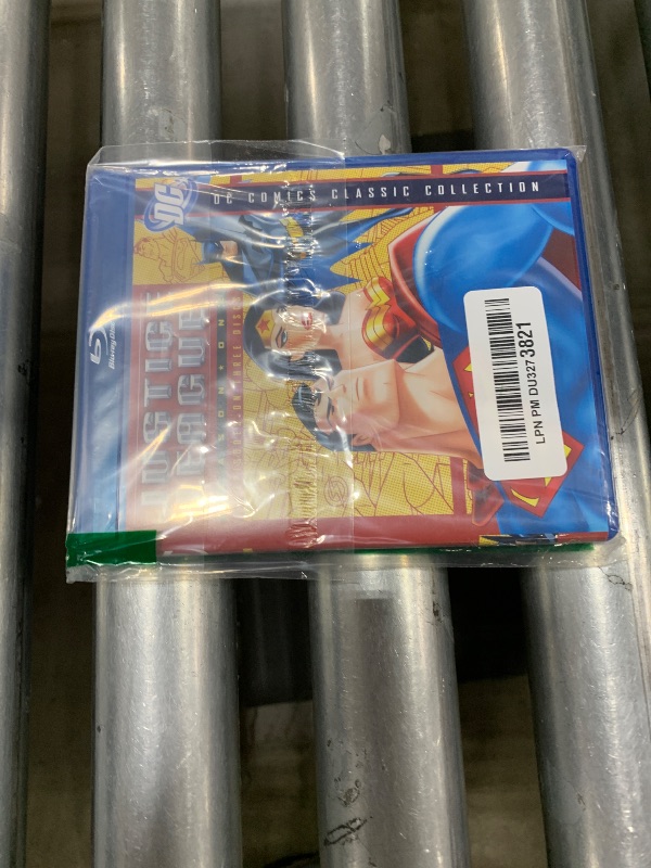 Photo 1 of Justice League: Season 1 [Blu-ray]