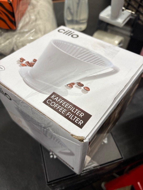 Photo 1 of Cilio C104943 Porcelain Coffee Filter/Holder Pour-Over, 4/Medium, White