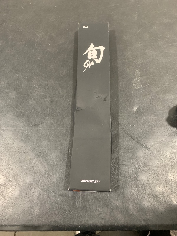 Photo 1 of Shun Classic Blonde 7" Santoku Knife, Handcrafted Japanese All Purpose Knife, VG-MAX Core with Damascus Stainless Steel Cladding, Pakkawood Handle, Versatile Japanese Cutting Tool