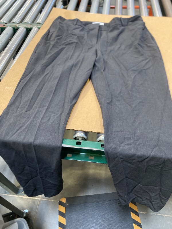 Photo 1 of Liz Claiborne, Women Pants Size 16T