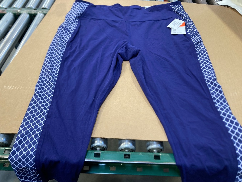 Photo 1 of   Navy White High Rise Capri Pants Activewear size 3X

