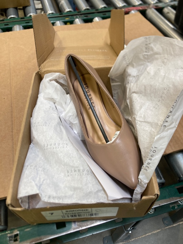 Photo 1 of SIZE 7 Journee Collection Women's SuperNatural Tru Comfort Foam SIMONNE Pumps Cool Shades
