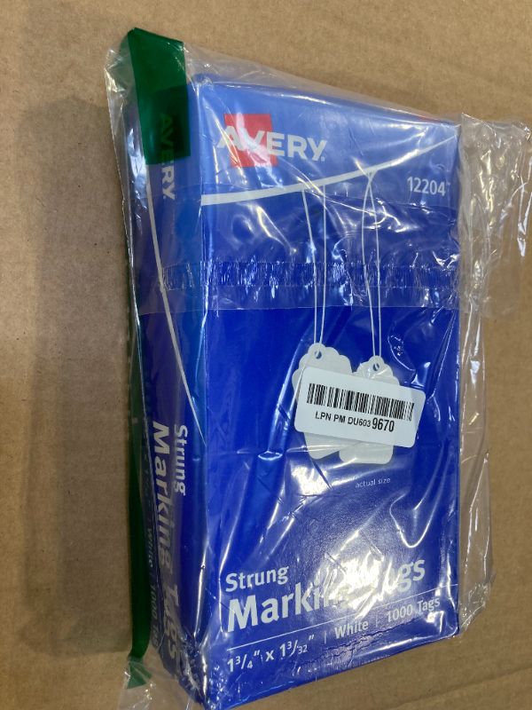 Photo 1 of Avery 12204 Medium-Weight White Marking Tags, 1 3/4 x 1 3/32 (Box of 1000)
