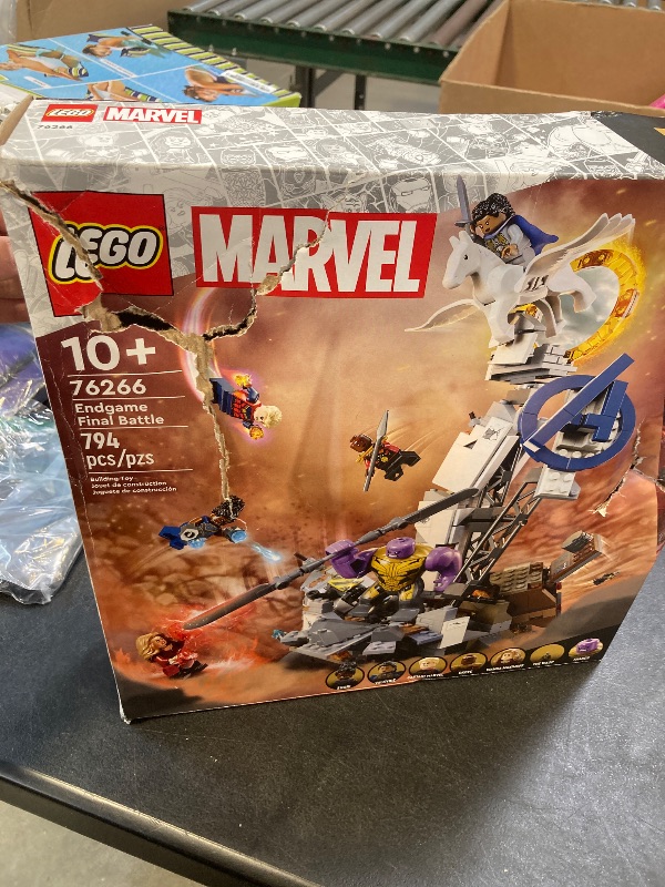 Photo 1 of LEGO Marvel Endgame Final Battle, Avengers Model for Build and Display, Collectible Marvel Playset with 6 Minifigures Including Captain Marvel, Shuri and Wanda Maximoff, Marvel Fan Gift Idea, 76266