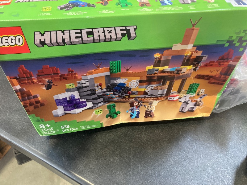 Photo 1 of LEGO Minecraft the Badlands Mineshaft Video Game Toy 21263