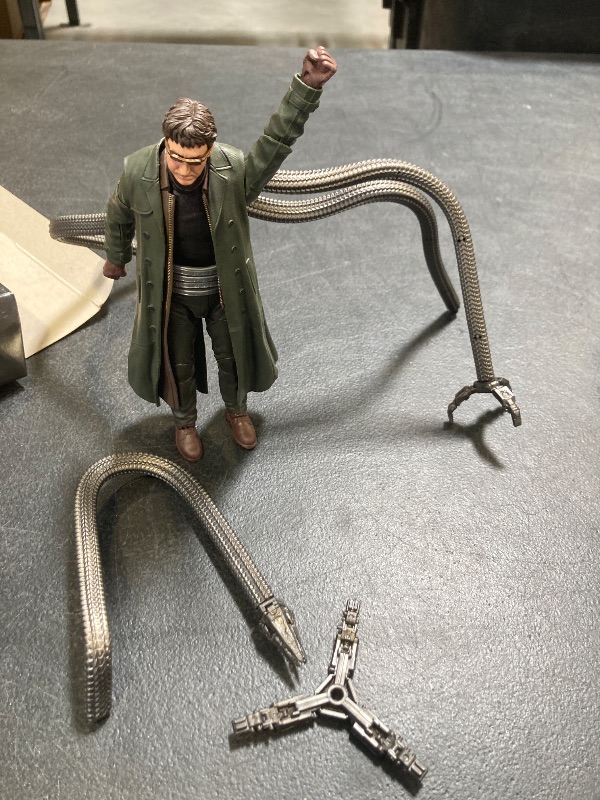 Photo 1 of Marvel Legends Series Doc Ock, Spider-Man: No Way Home Collectible, Deluxe 6-Inch Action Figure, 4 Accessories, Ages 4 and Up